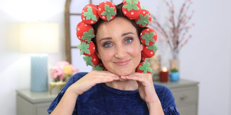 No-Heat Curls with Strawberries | Fab or Fail